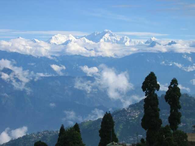 Hôtel Broadway à Darjeeling  Extérieur photo